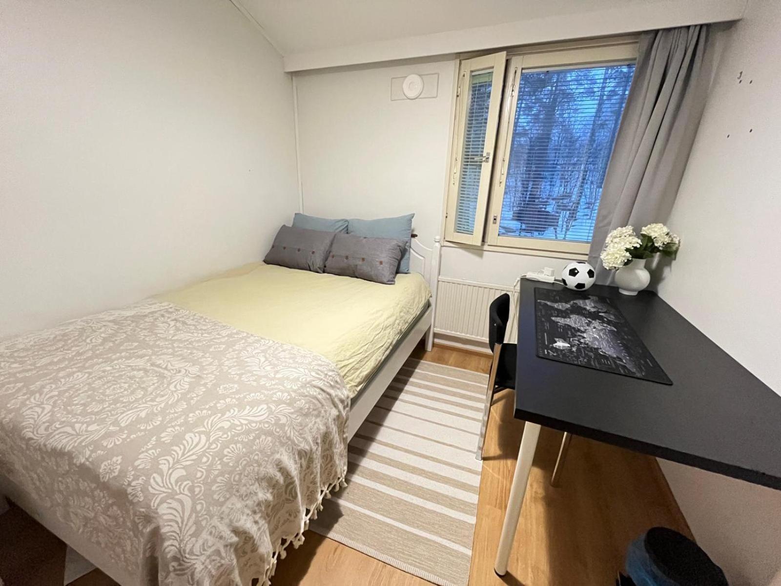 Private Rooms Near Metro, Free Parking,Direct Bus From Airport Helsínquia Exterior foto