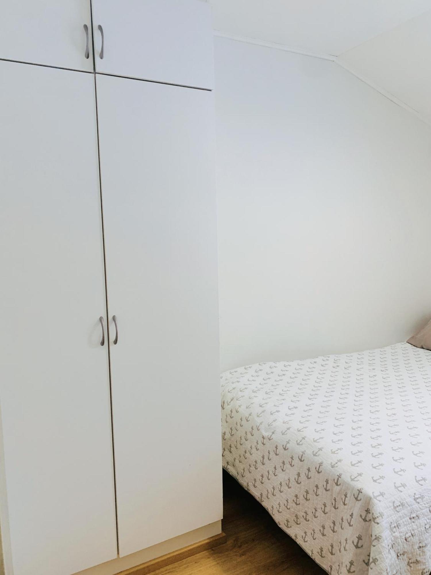 Private Rooms Near Metro, Free Parking,Direct Bus From Airport Helsínquia Exterior foto