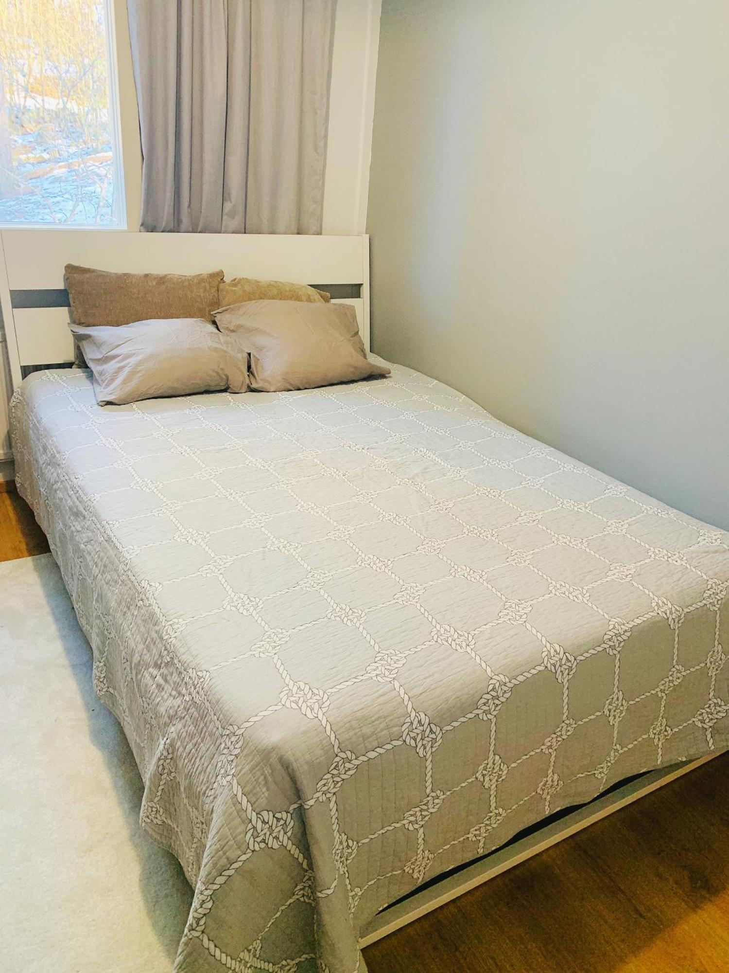 Private Rooms Near Metro, Free Parking,Direct Bus From Airport Helsínquia Exterior foto