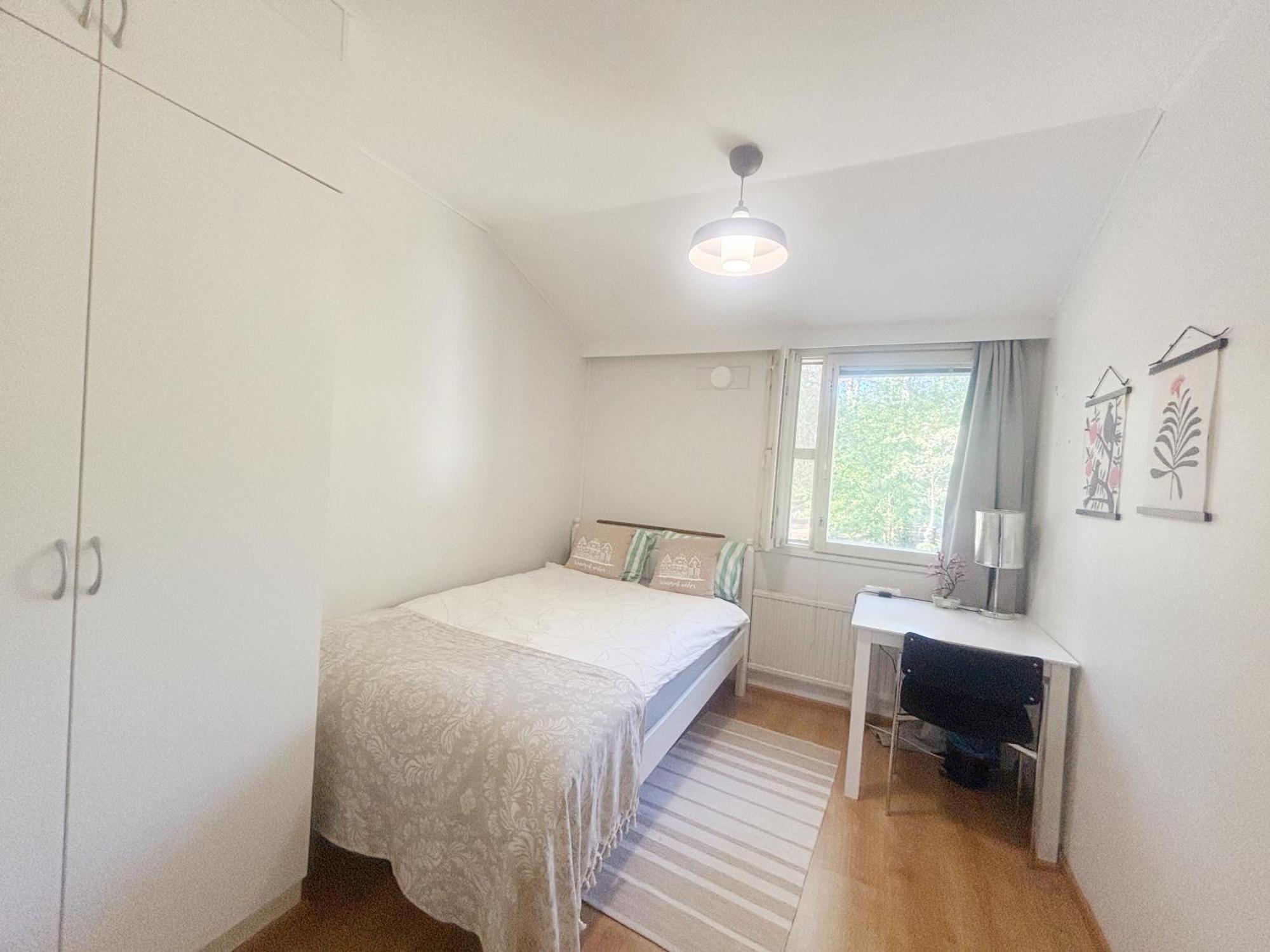 Private Rooms Near Metro, Free Parking,Direct Bus From Airport Helsínquia Exterior foto